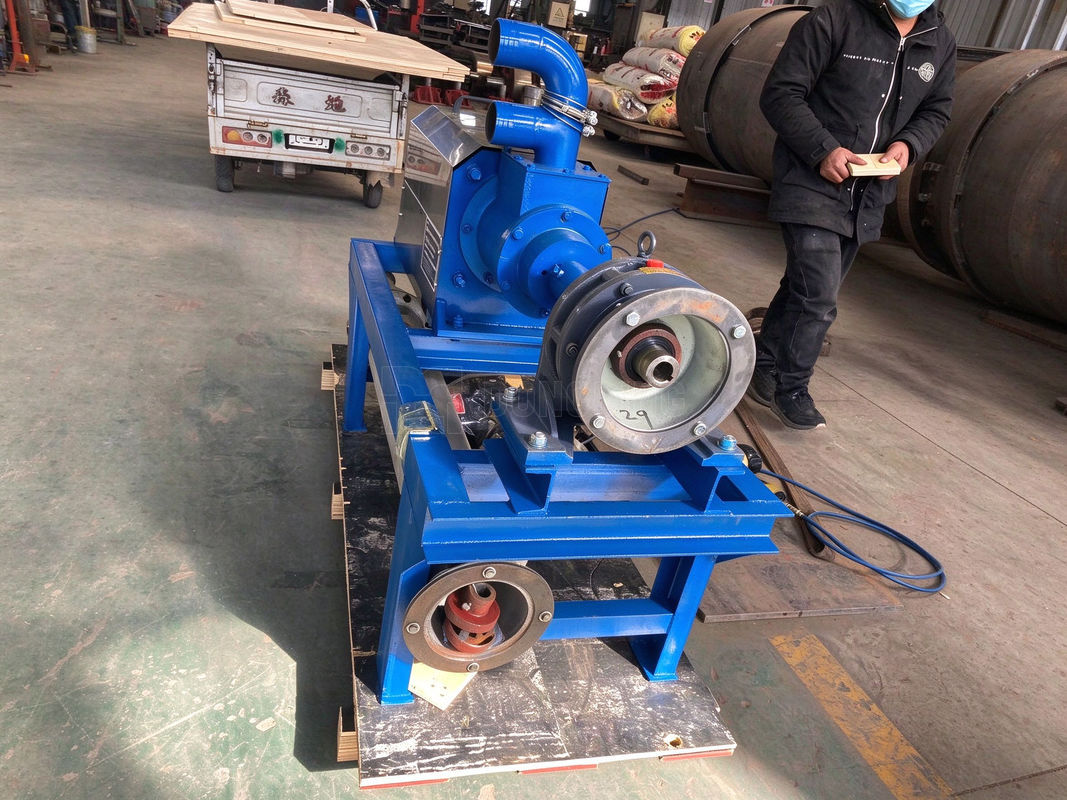 Cow Dung Dewatering Machine photo